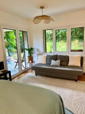 Cosy studio avec piscine 30min de Paris et 20min de Versailles
